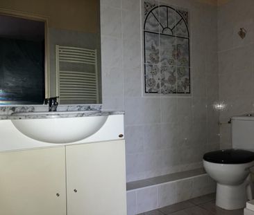 Location Appartement 2 pièces 38m² LE CREUSOT 71200 - Photo 2