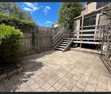 Charming and Centrally Located- Short term lease, until March 2026 - Photo 6