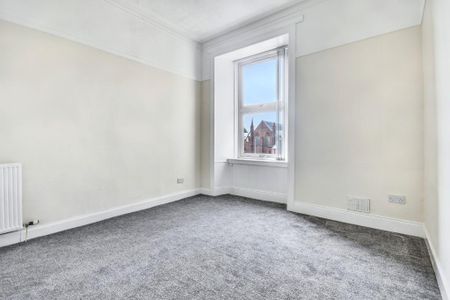 6 bedroom flat to rent - Photo 4