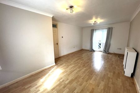 Roebuck Court - Photo 5