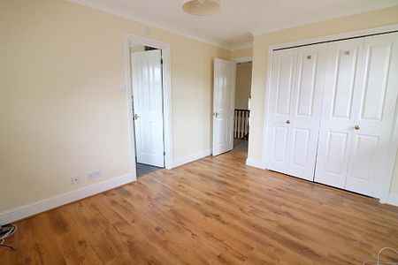 3 Bedroom Detached To Rent - Photo 2