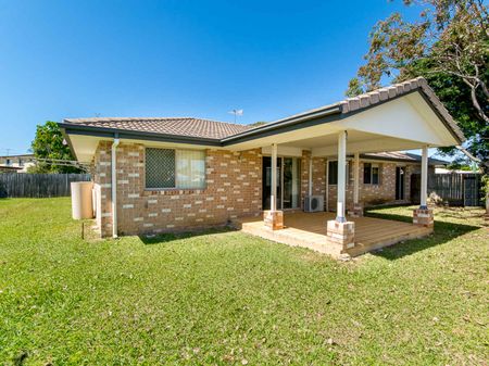 CABOOLTURE SOUTH - CLOSE & CONVENIENT - Photo 4