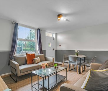 93 ROYAL PARK AVENUE Leeds - LS6 1EZ - Photo 2