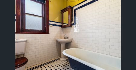 Perfect Family Home in Sought After Pascoe Vale South - Photo 5