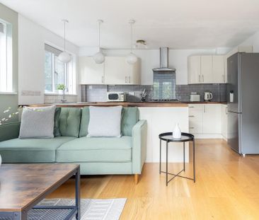 1 bedroom ground floor flat to rent - Photo 1