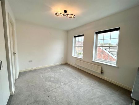 5 bedroom detached house to rent - Photo 3