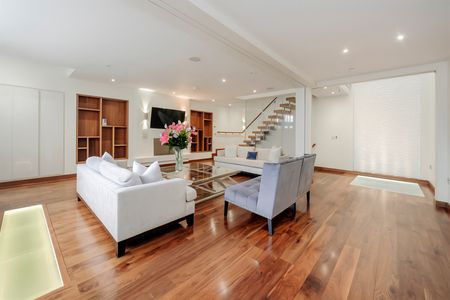 Wilton Row, SW1X - Photo 2