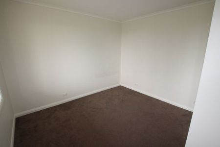 Country Living - 10 mins to town. - Photo 2