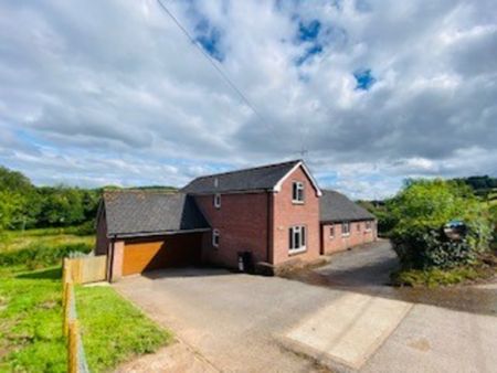 5 bed detached house to rent, EX17 - Photo 2