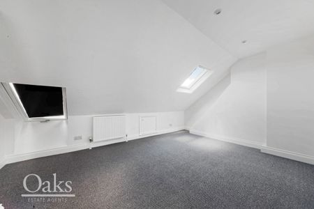 Kilmartin Avenue, Norbury, London - Photo 2