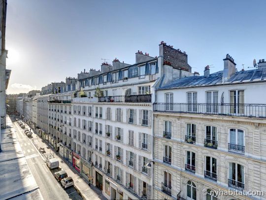 Logement à Paris, Location meublée - Photo 1