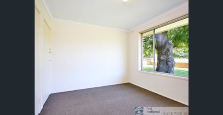 Spacious Unit - Photo 3