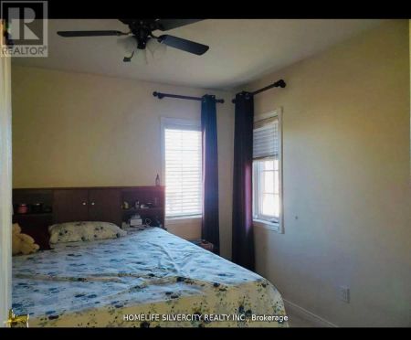 30 SHEEPBERRY TERRACE - Photo 4