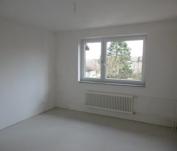 Ihr neues Zuhause: Helle Räume, hochwertiger Bodenbelag und komfort... - Photo 1