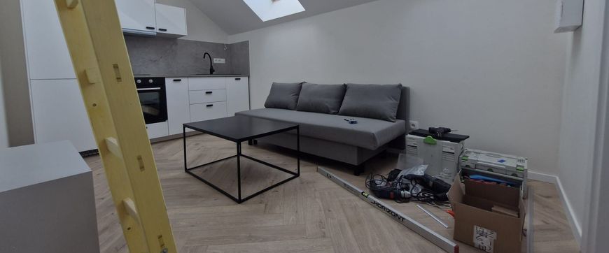 Úplne nová garsónka , BAII. Tymianová ul. pri lesoparku, s parkovacím miestom a vonk.sedením - Photo 1