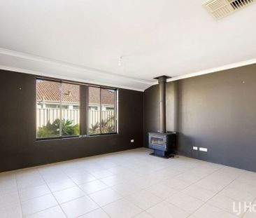140 Braidwood Drive, Australind WA - Photo 1