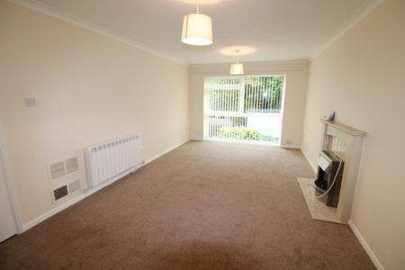 1 bedroom ground floor flat to rent - Photo 5