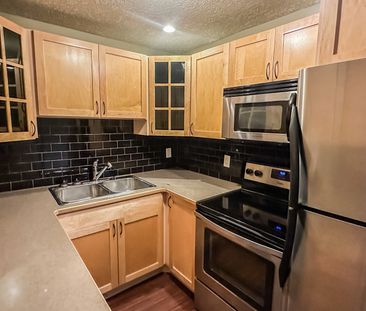 Renfrew 1 Bed Condo With Underground Parking | Heat & Water Included. - Photo 3