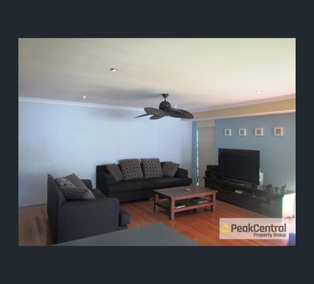 25 Princeton Circuit, Aubin Grove, WA 6164 - Photo 5