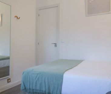 Room in a shared 5-bedroom apartment for rent in Pacífico, professionals only - Foto 3