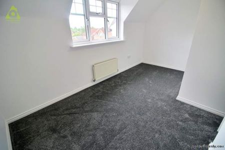 3 bedroom property to rent in Westhoughton - Photo 2