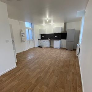 MAISON D'HABITATION - Photo 2