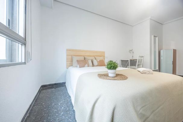 Carrer de Roís de Corella, Valencia, Valencian Community 46007 - Photo 1