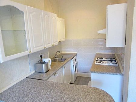 1 bedroom flat to rent - Photo 4