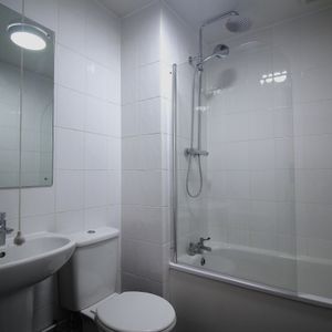 Flat 19C, Westmount, LS2 9NZ, Leeds - Photo 3