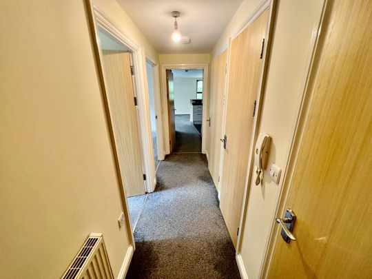 Ducie Road, Lawrence Hill - Photo 1