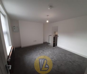 1 bedroom block of apartments to rent - Photo 4