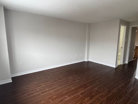 For Lease - 16 Langdale Crescent, Brampton, Ontario - Photo 3