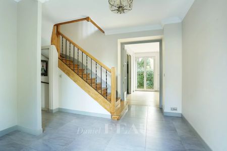 Location maison, Le Vésinet, 7 pièces, 211.98 m², ref 85447634 - Photo 3