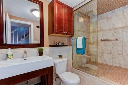 For Lease - 57 Kenwood Avenue, Toronto, Ontario - Photo 4