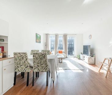 3 bedroom flat to rent - Photo 2