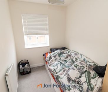 4 Bedroom House - Photo 4