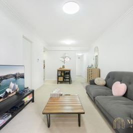 One-Bedroom with Resort-Style Facilities | Forum East - Photo 1