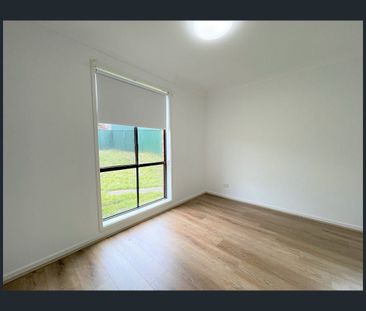 Genuine long term lease available - Photo 6