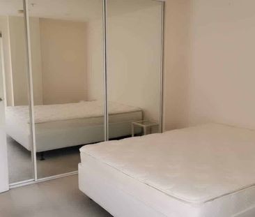 Fully furnished one bedroom city apartment - Photo 2