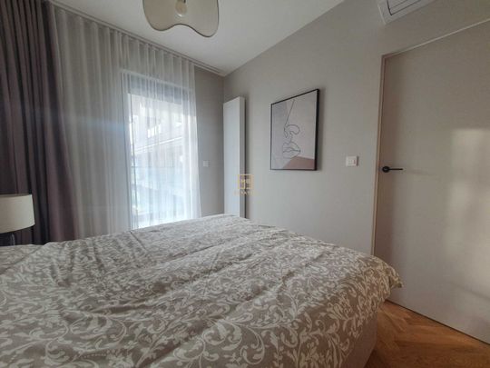 Luksusowy apartament w prestiżowym apartamentowcu. - Zdjęcie 1