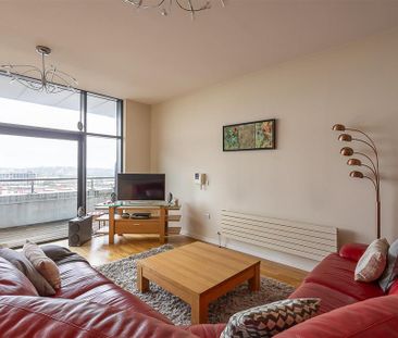 3 bedroom penthouse to rent - Photo 3