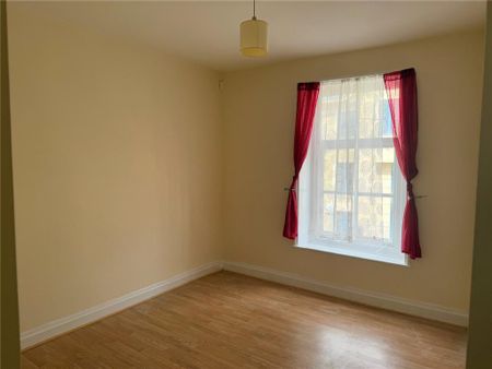 3 bedroom apartment to rent - Photo 3