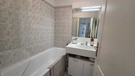 Location Appartement 3 pièces 65m² ORLEANS 45000 - Photo 5