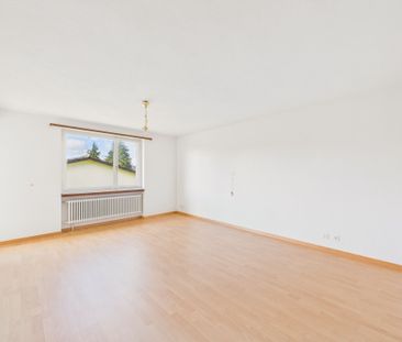 Fabulous townhouse in prime location with garden in Waltenschwil - Photo 5