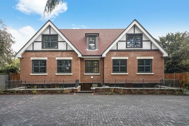 1 bedroom in a house share to rent - Photo 1