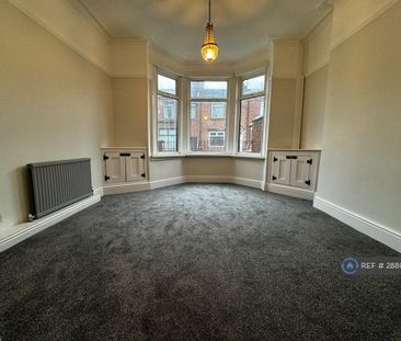 2 bedroom end of terrace house to rent - Photo 1
