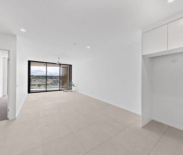 New 3 Bedroom 2nd Floor Apartment with Hinterland Views - Photo 1