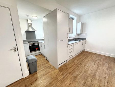 2 bedroom flat to rent - Photo 5