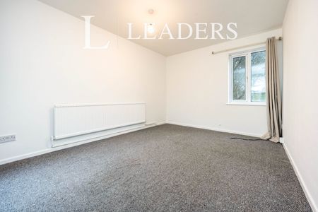 2 bedroom maisonette to rent Kensington Drive, Great Holm, Milton Keynes, Buckinghamshire, MK8 - Photo 2