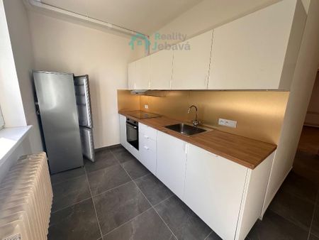 Pronájem bytu 3+1 64 m2 - Fotografie 3